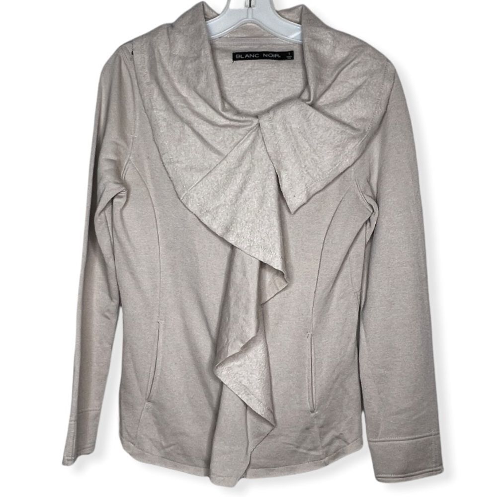 Blanc Noir Jacket Top